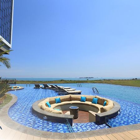 The Rinra Hotel Makassar Kültér fotó