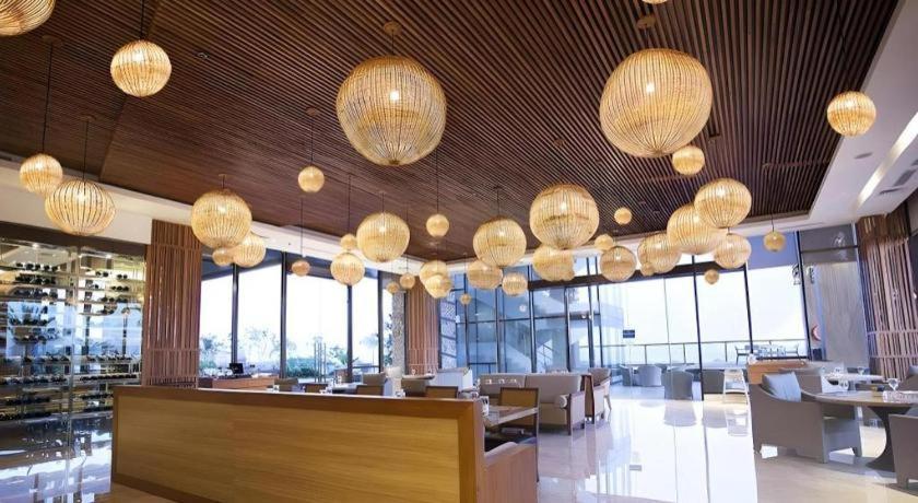The Rinra Hotel Makassar Kültér fotó