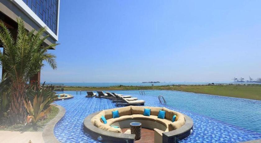The Rinra Hotel Makassar Kültér fotó