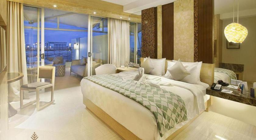The Rinra Hotel Makassar Kültér fotó