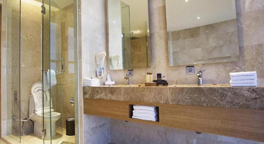 The Rinra Hotel Makassar Kültér fotó