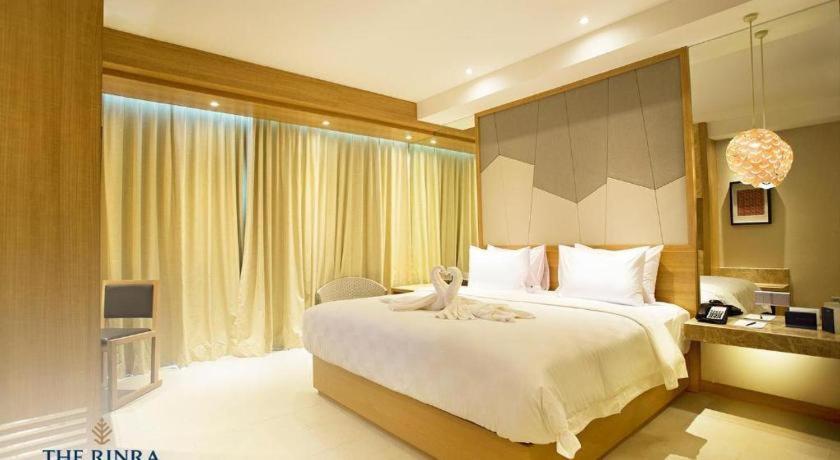 The Rinra Hotel Makassar Kültér fotó