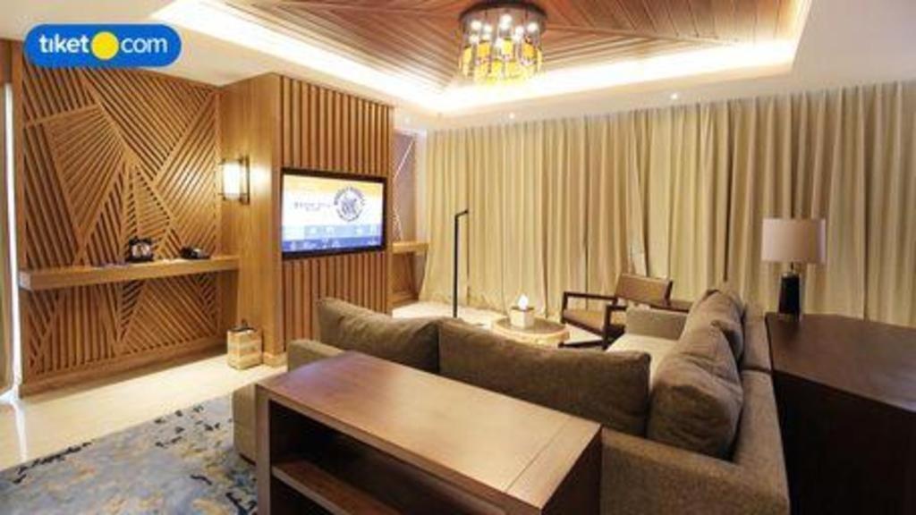 The Rinra Hotel Makassar Kültér fotó