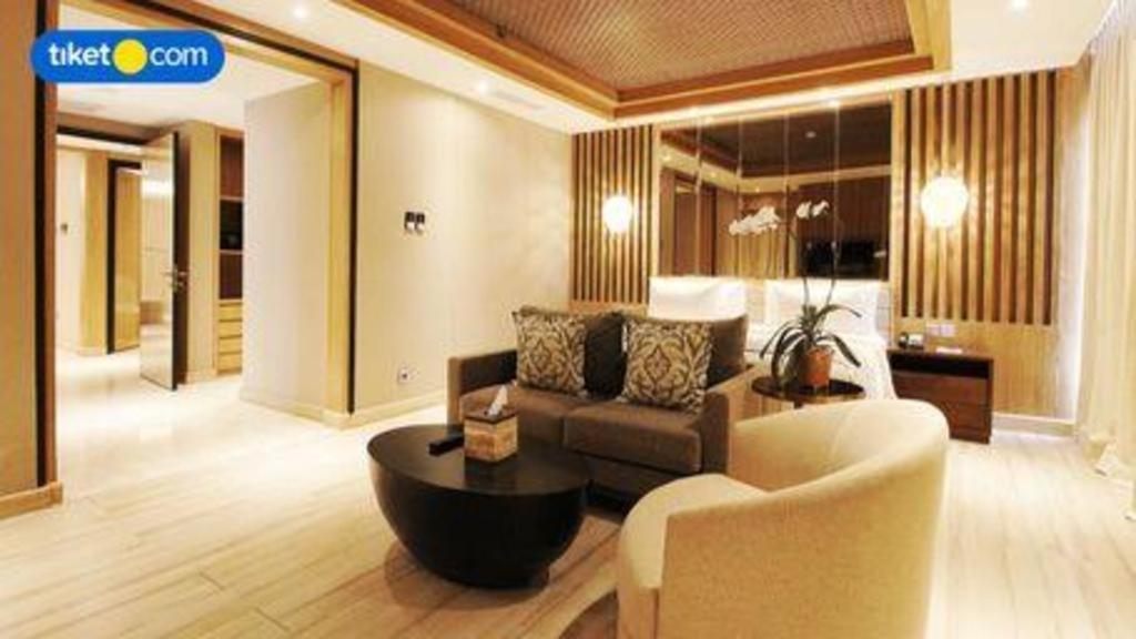 The Rinra Hotel Makassar Kültér fotó