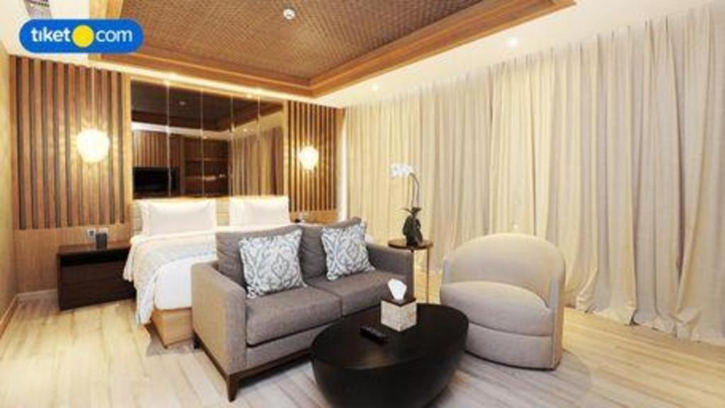 The Rinra Hotel Makassar Kültér fotó